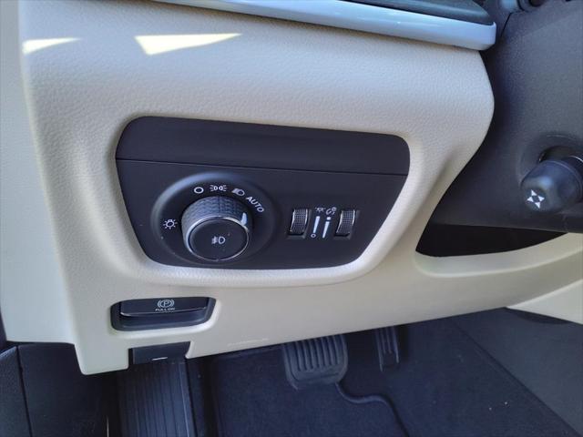 2025 Jeep Grand Cherokee Limited photo 20