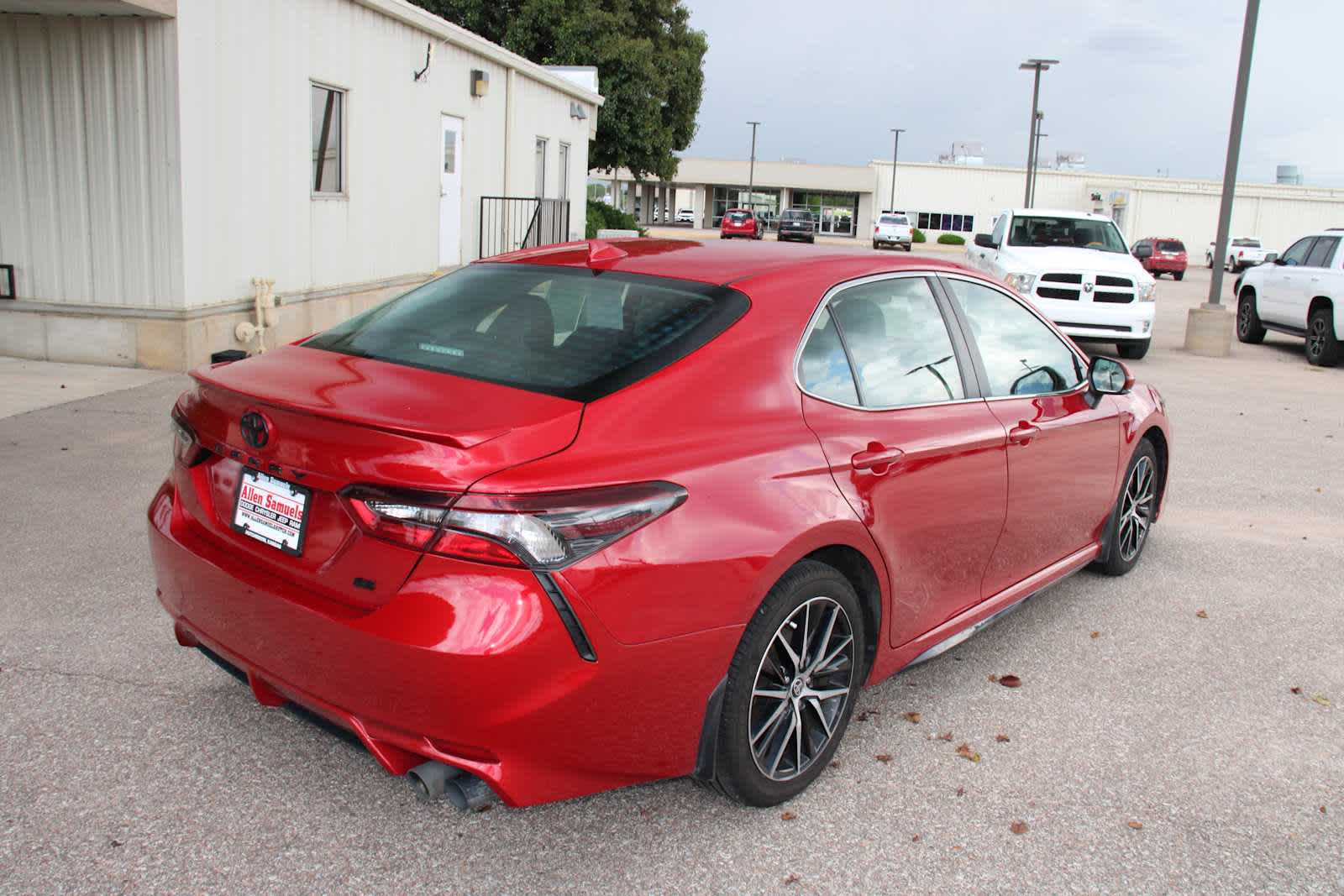 2024 Toyota Camry SE photo 9
