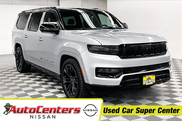 2024 Jeep Grand Wagoneer L Series II's photo