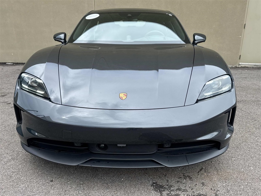 2025 Porsche Taycan 4S photo 7