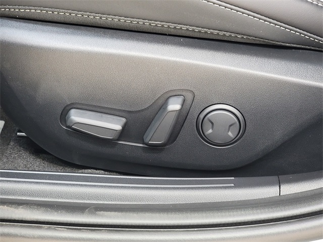 2025 Kia K4 GT-Line photo 14