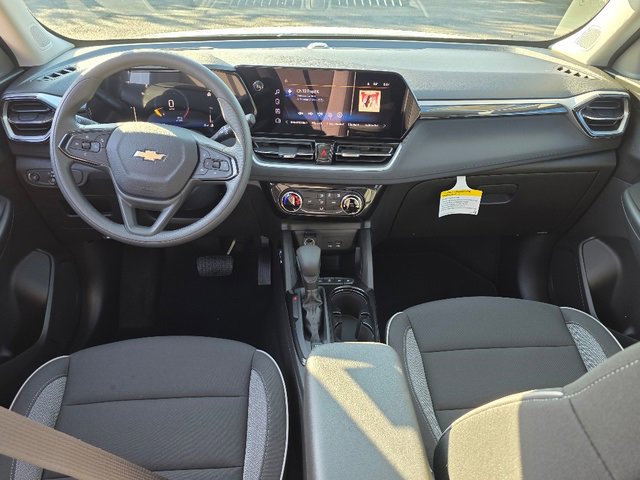 2026 Chevrolet Trailblazer LT photo 2
