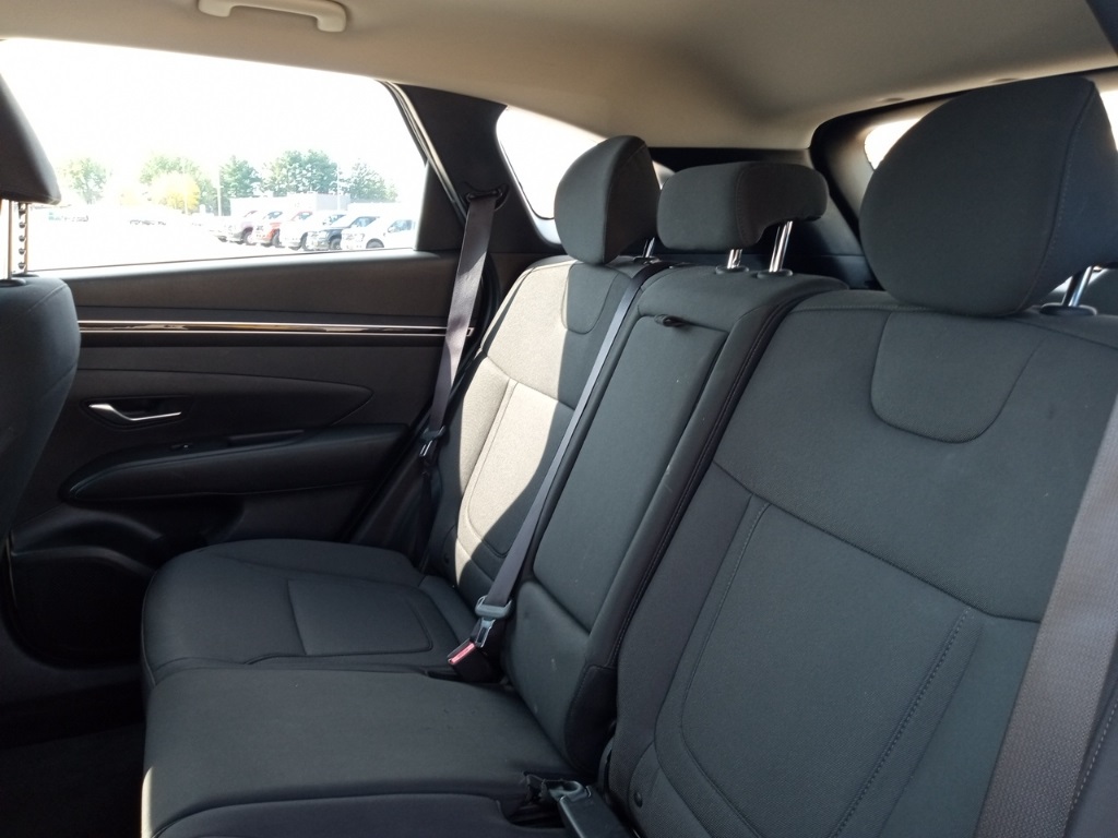 2023 Hyundai Tucson SE photo 17