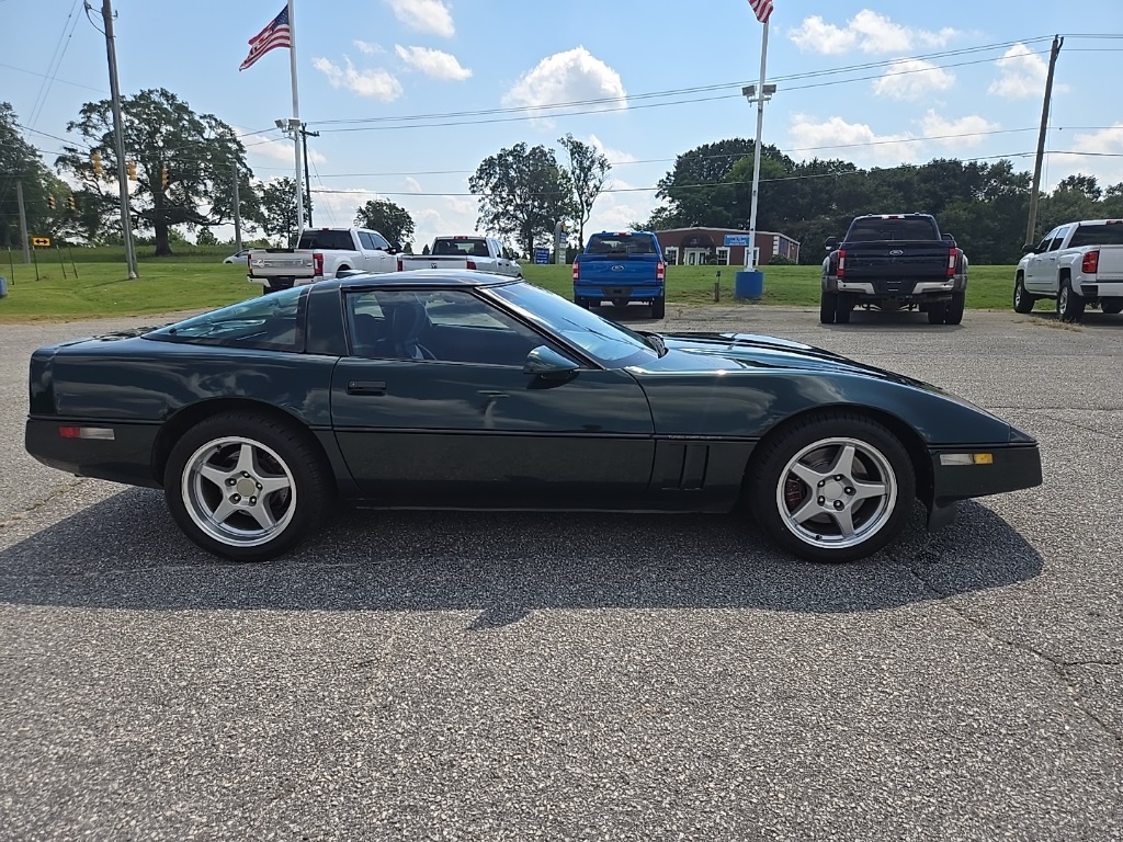 1990 Chevrolet Corvette Base photo 4