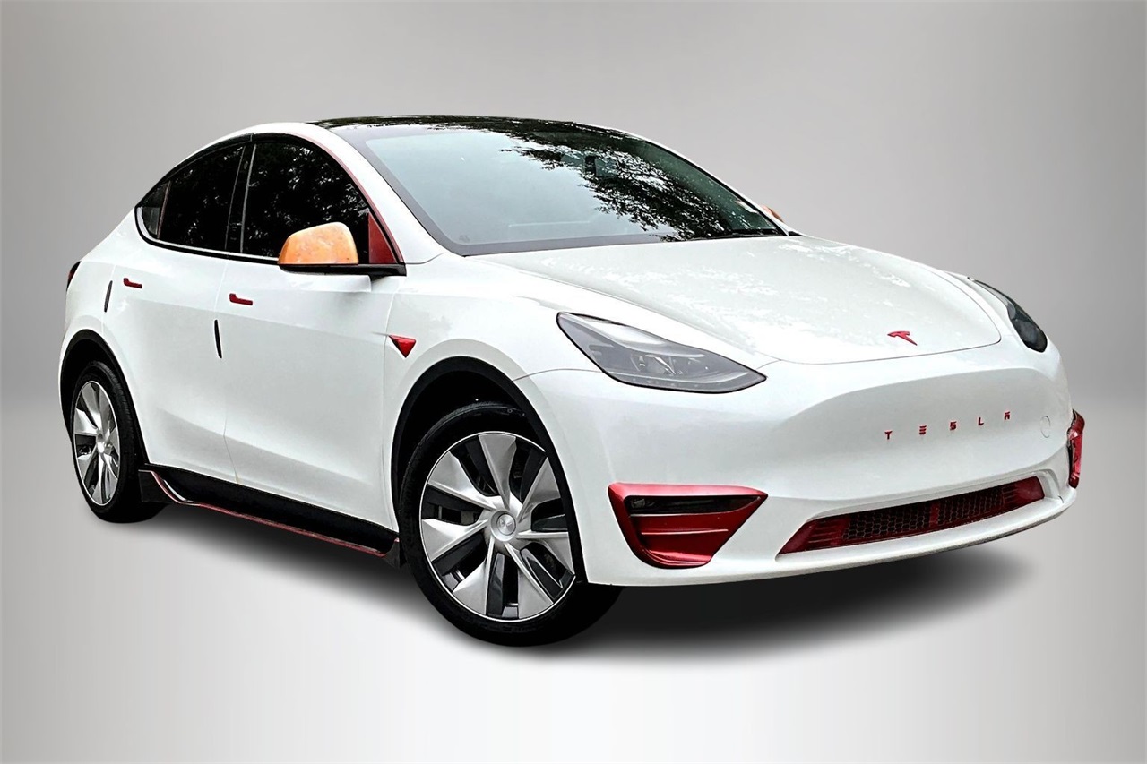 Used 2023 Tesla Model Y Long Range with VIN 7SAYGDEE6PF627066 for sale in Fort Walton Beach, FL