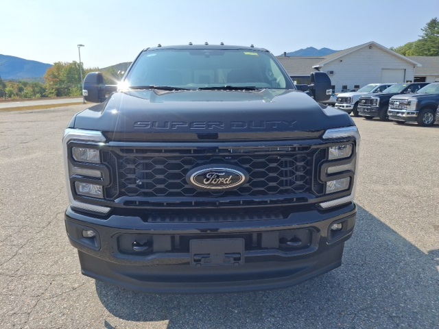 2026 Ford F-250 photo 8