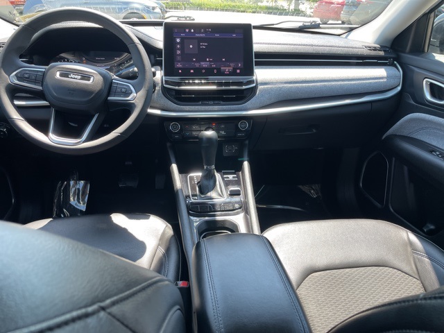 2022 Jeep Compass Latitude photo 15