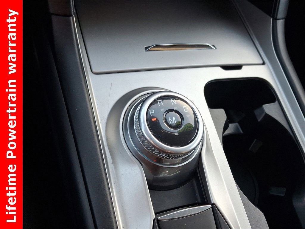 2021 Ford Explorer XLT photo 9