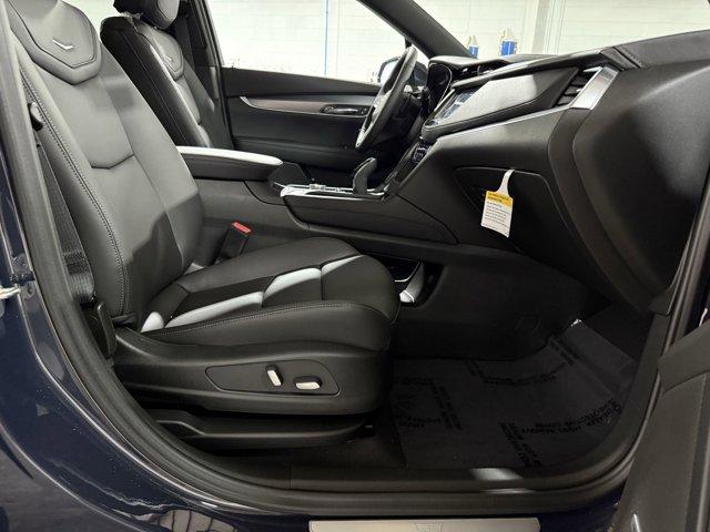 2025 Cadillac XT6 Luxury photo 46