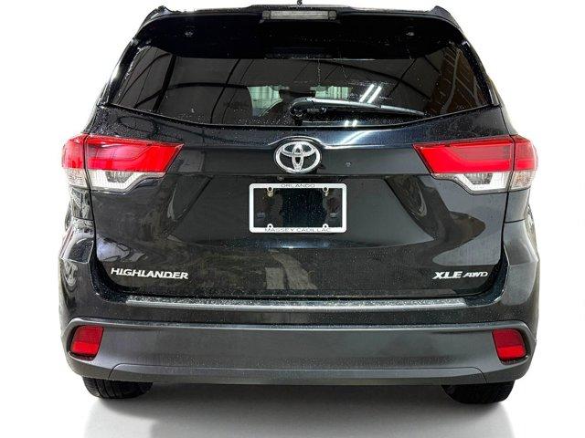 2018 Toyota Highlander SE photo 3