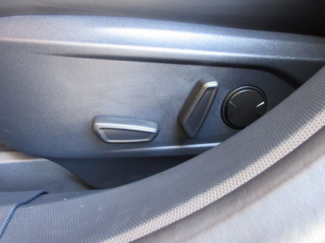 2025 Ford Mustang Mach-E Premium photo 11