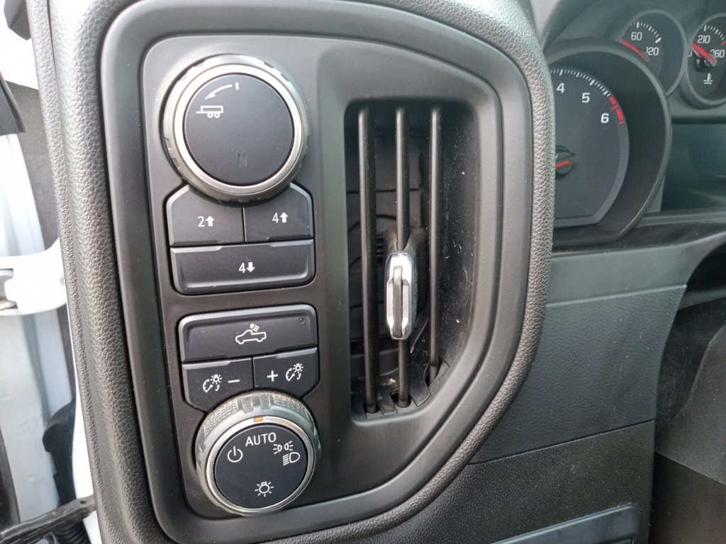 2021 Chevrolet Silverado 3500HD Work Truck photo 19