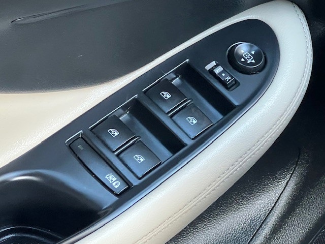 2020 Buick Envision Essence photo 32