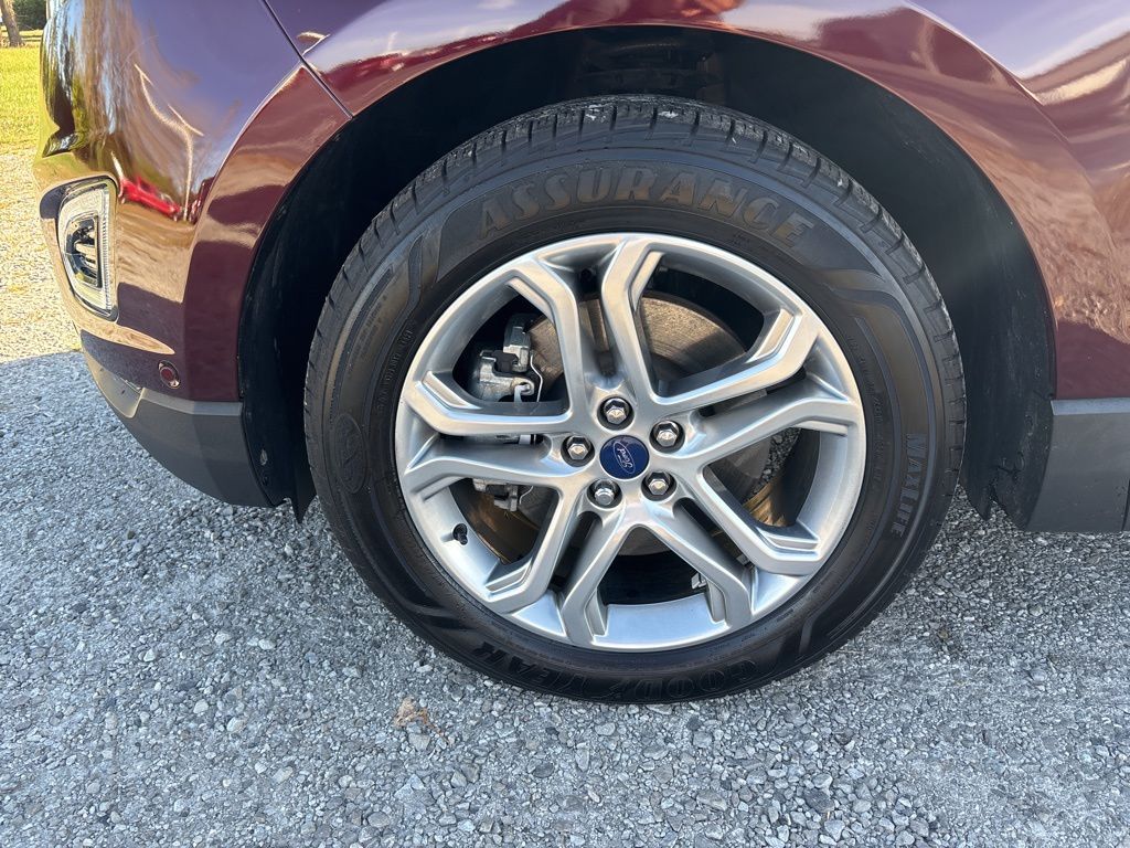 2018 Ford Edge Titanium photo 9