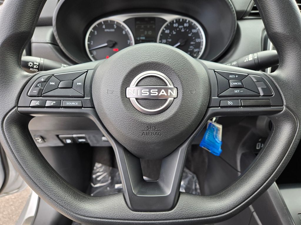 2024 Nissan Versa 1.6 S photo 20