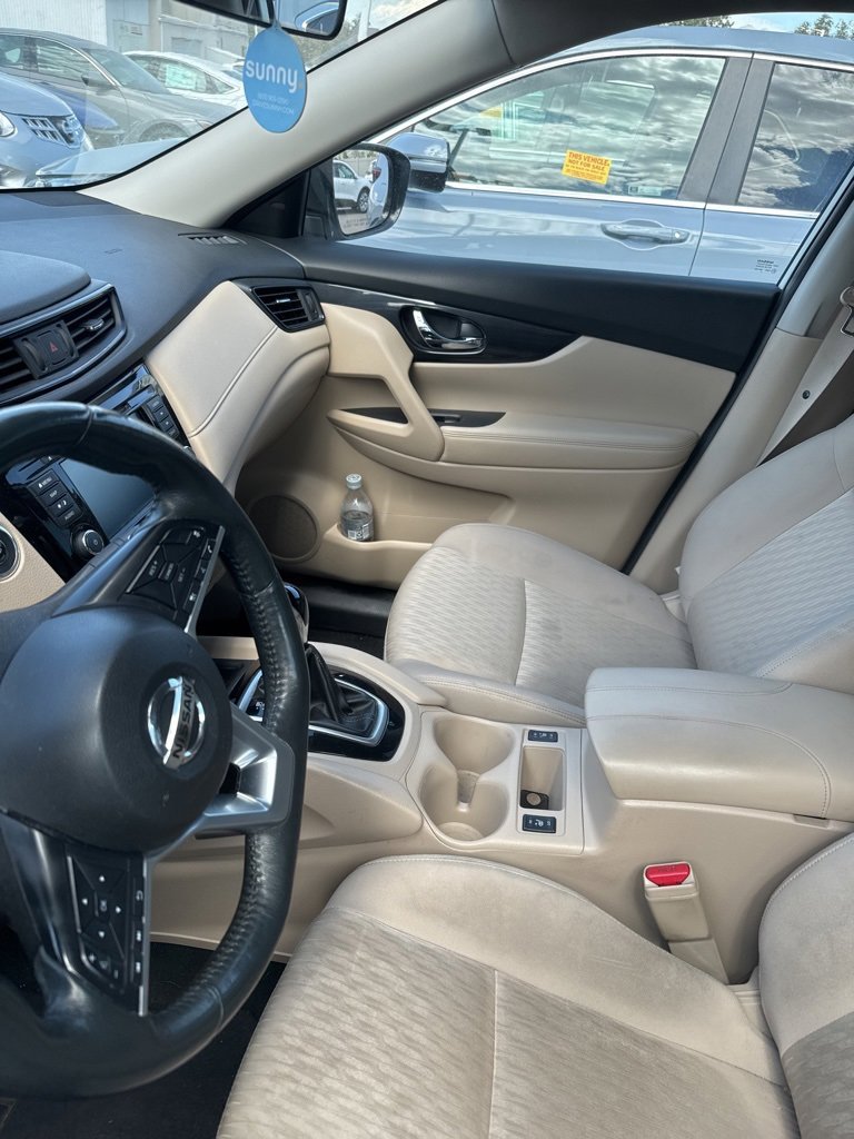 2018 Nissan Rogue SV photo 20