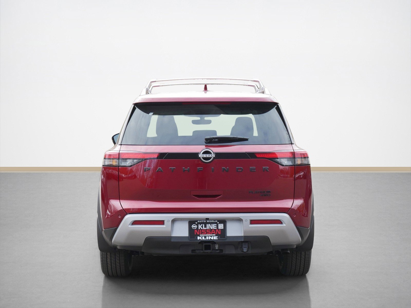 2025 Nissan Pathfinder Platinum photo 3
