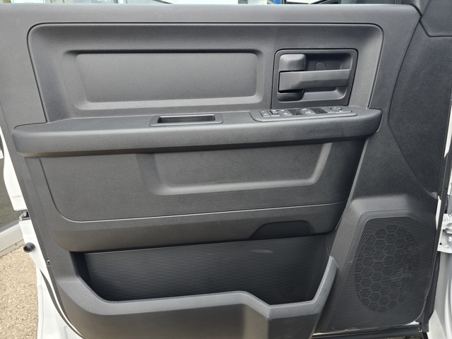 2025 Ram 3500 Tradesman photo 16