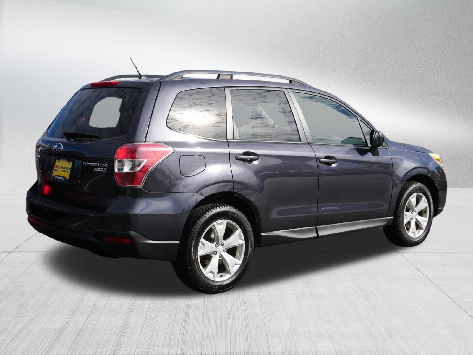 2015 Subaru Forester 2.5i Premium photo 7