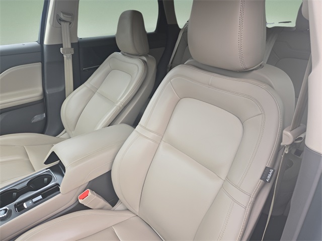 2021 Lincoln Corsair Standard photo 10