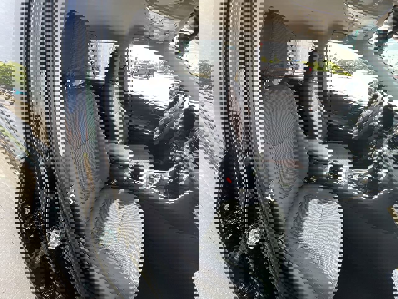 2025 Toyota RAV4 Hybrid LE photo 24