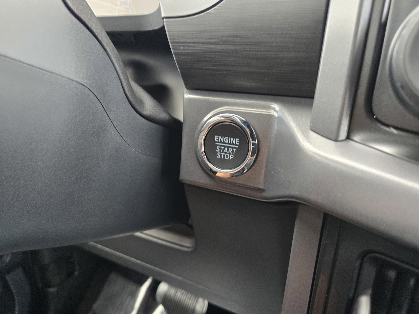 2025 Ford F-150 XLT photo 14