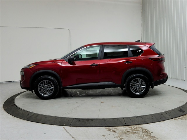 2025 Nissan Rogue S photo 3