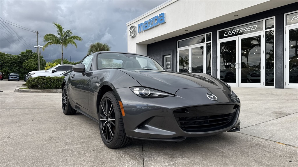 2025 Mazda MX-5 Miata Miata RF Grand Touring photo 30