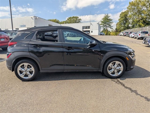 2023 Hyundai Kona SEL photo 2