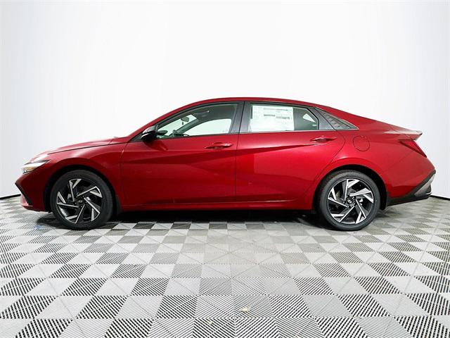 2025 Hyundai Elantra Hybrid SEL Sport photo 2