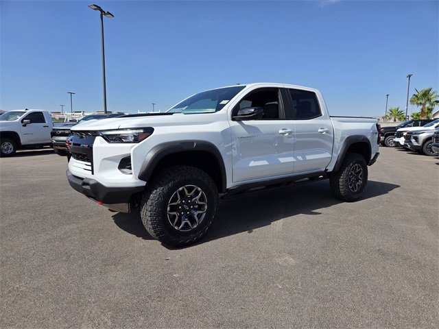 2026 Chevrolet Colorado ZR2 photo 2