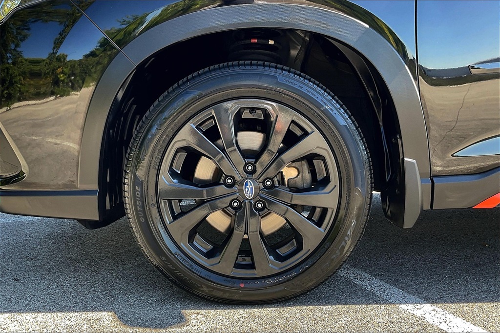 2023 Subaru Forester Sport photo 3