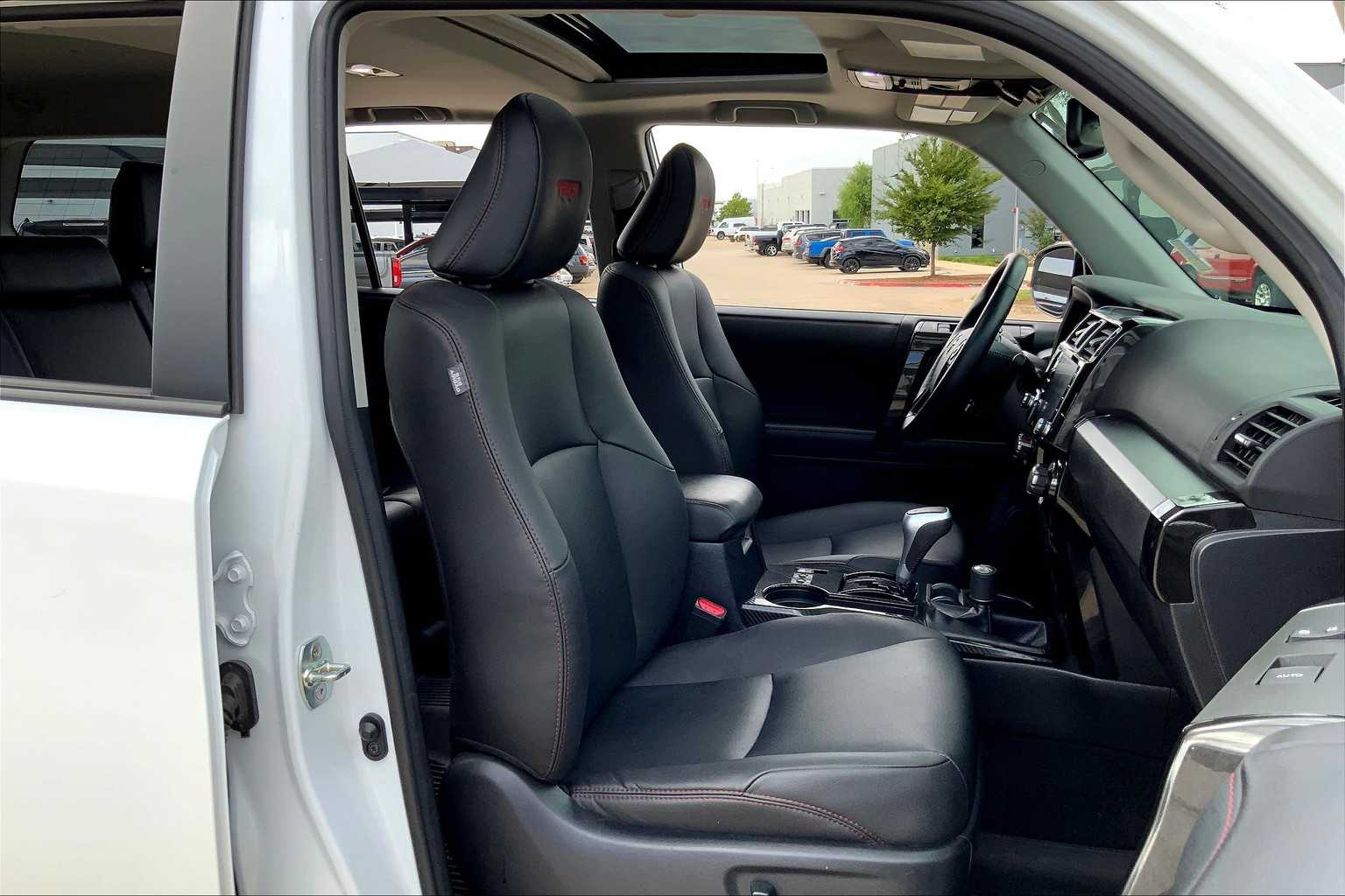 2024 Toyota 4Runner TRD Premium photo 8
