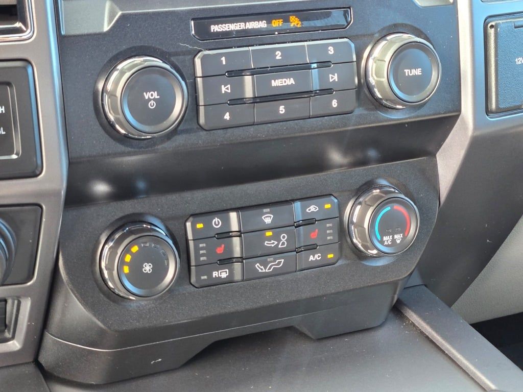 2020 Ford F-150 XLT photo 22