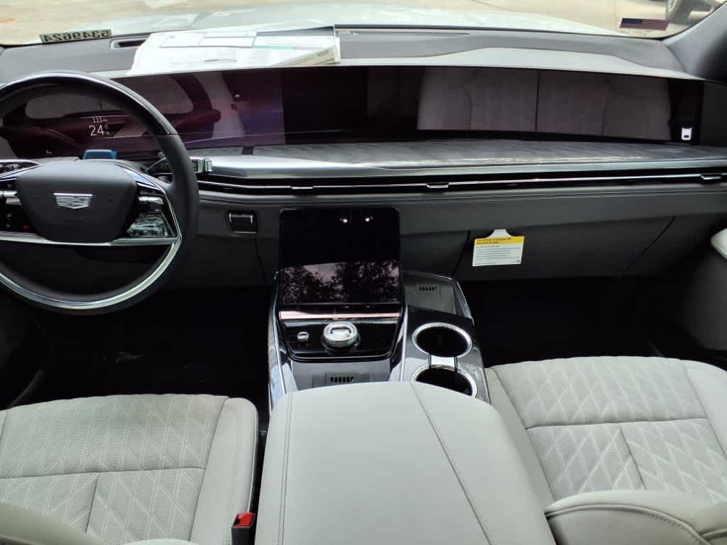 2025 Cadillac Escalade IQ Luxury photo 11