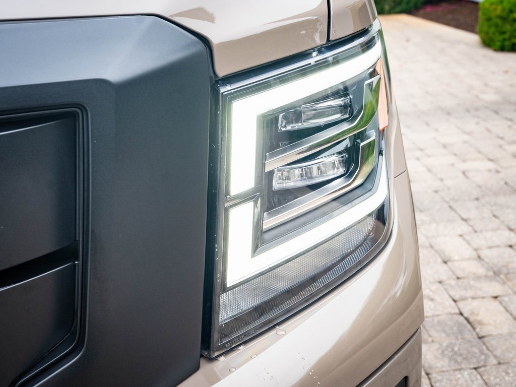 2021 Nissan Titan PRO-4X photo 14