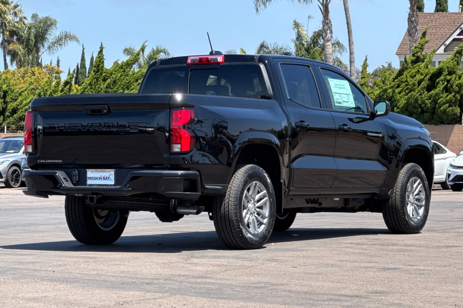 2025 Chevrolet Colorado Work Truck LT photo 4