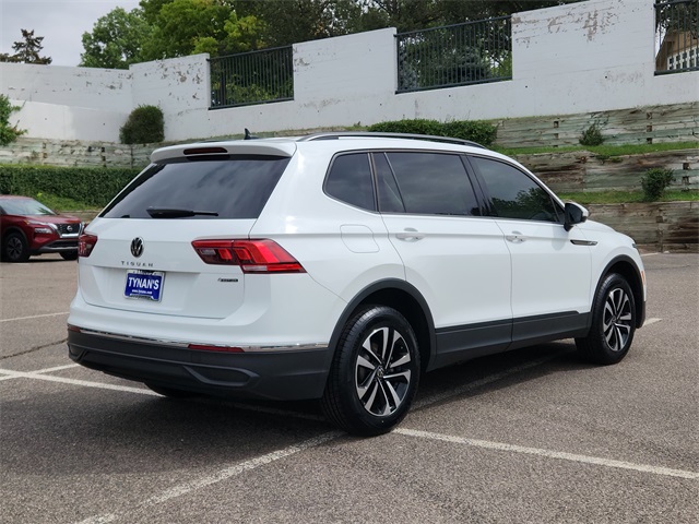 2022 Volkswagen Tiguan S photo 2