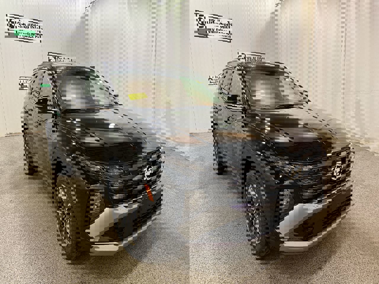 New 2025 Phantom Black Hyundai SEL Convenience image 1