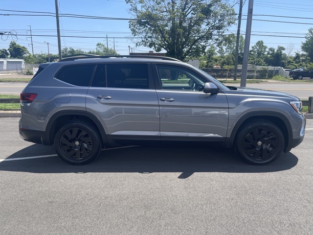 2024 Volkswagen Atlas SE Technology photo 4