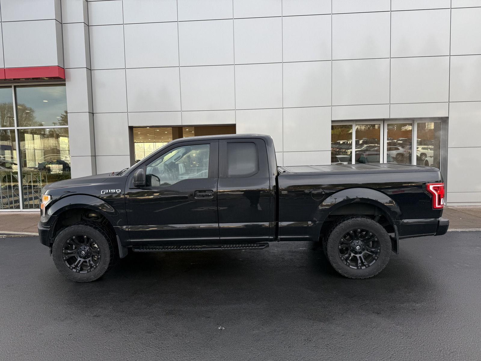 2017 Ford F-150 XL photo 2