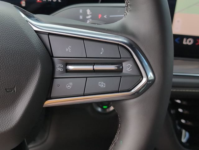 2025 Chevrolet Suburban Premier photo 19