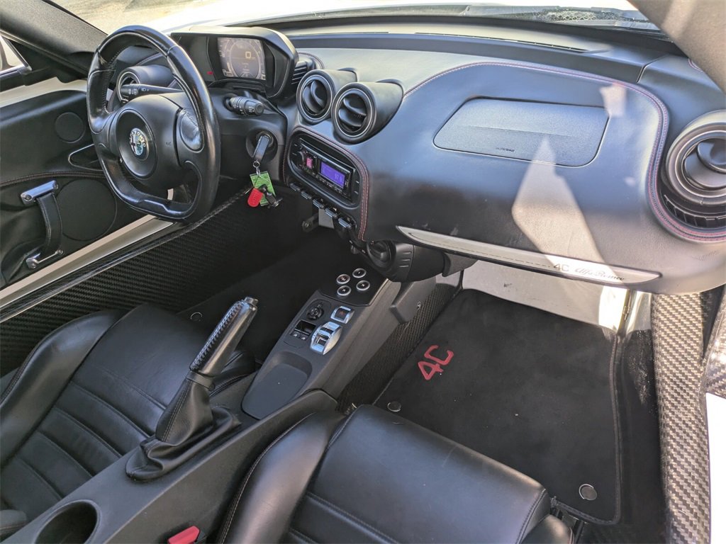 2016 Alfa Romeo 4C Coupe photo 22
