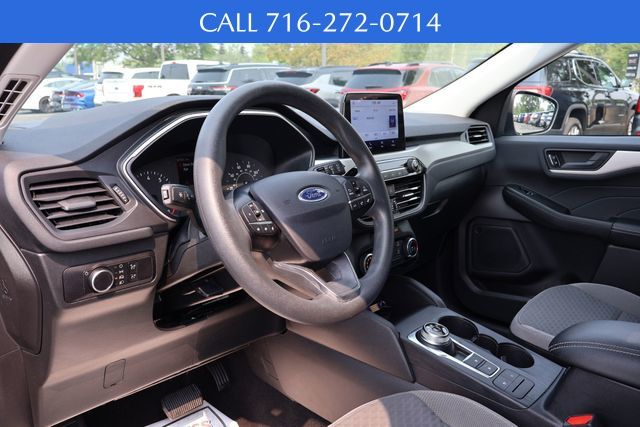 2022 Ford Escape SE photo 4