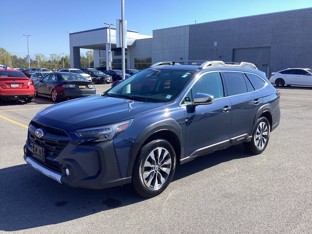 2023 Subaru Outback Touring photo 2