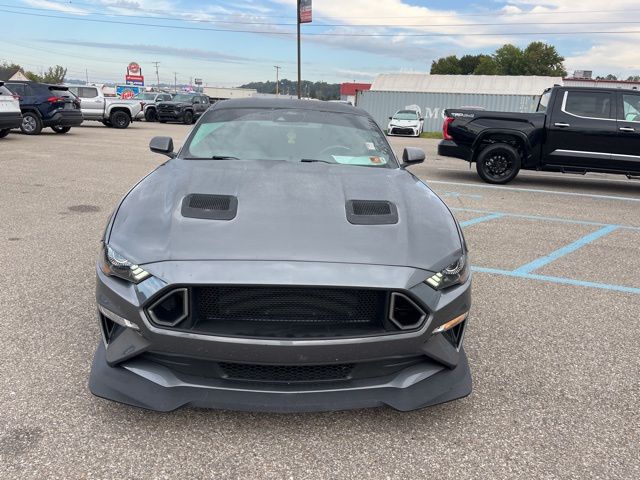 2022 Ford Mustang GT photo 2