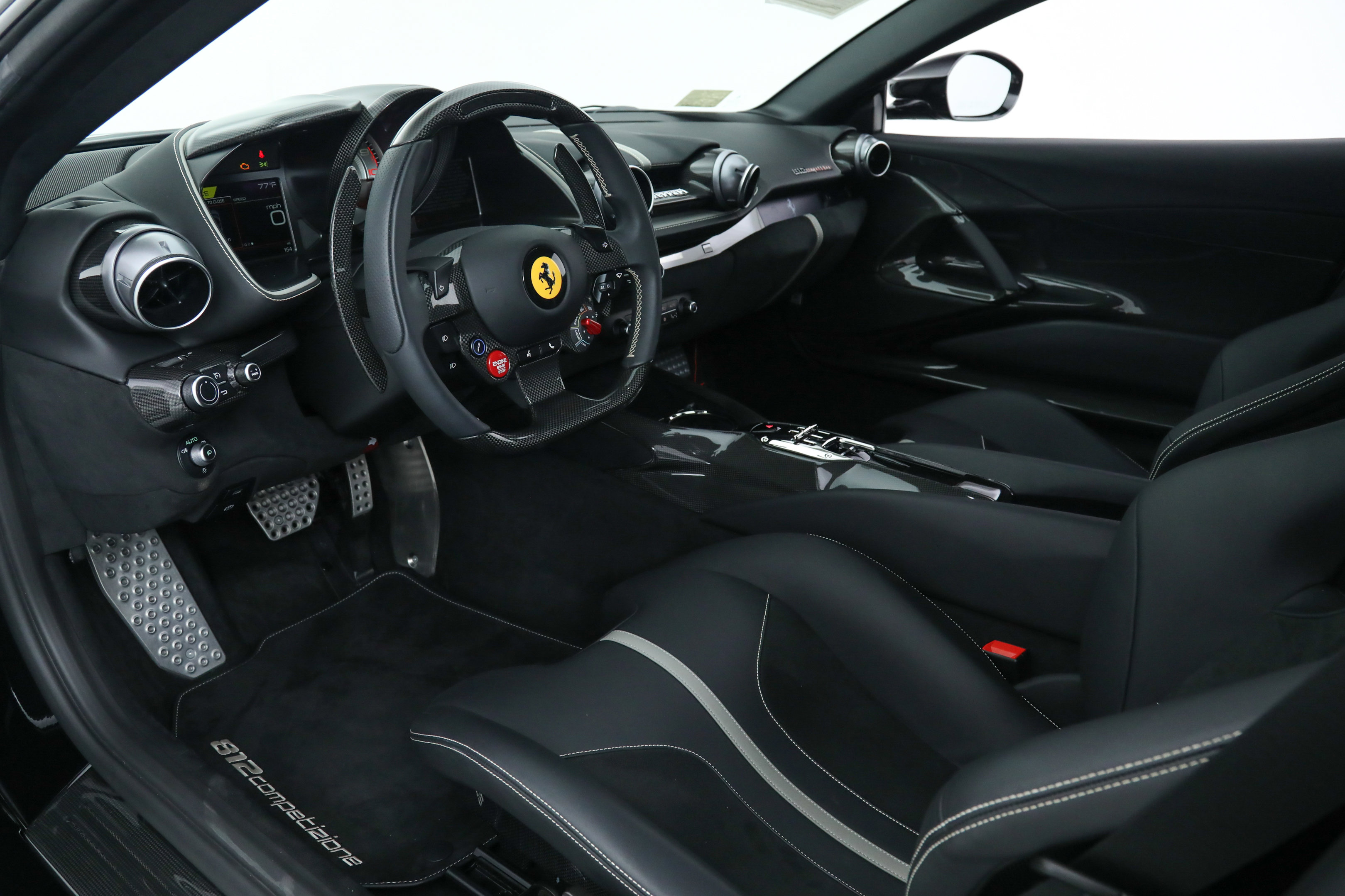 2024 Ferrari 812 Competizione photo 2