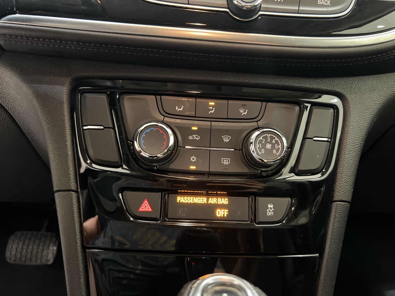 2017 Buick Encore Preferred photo 50