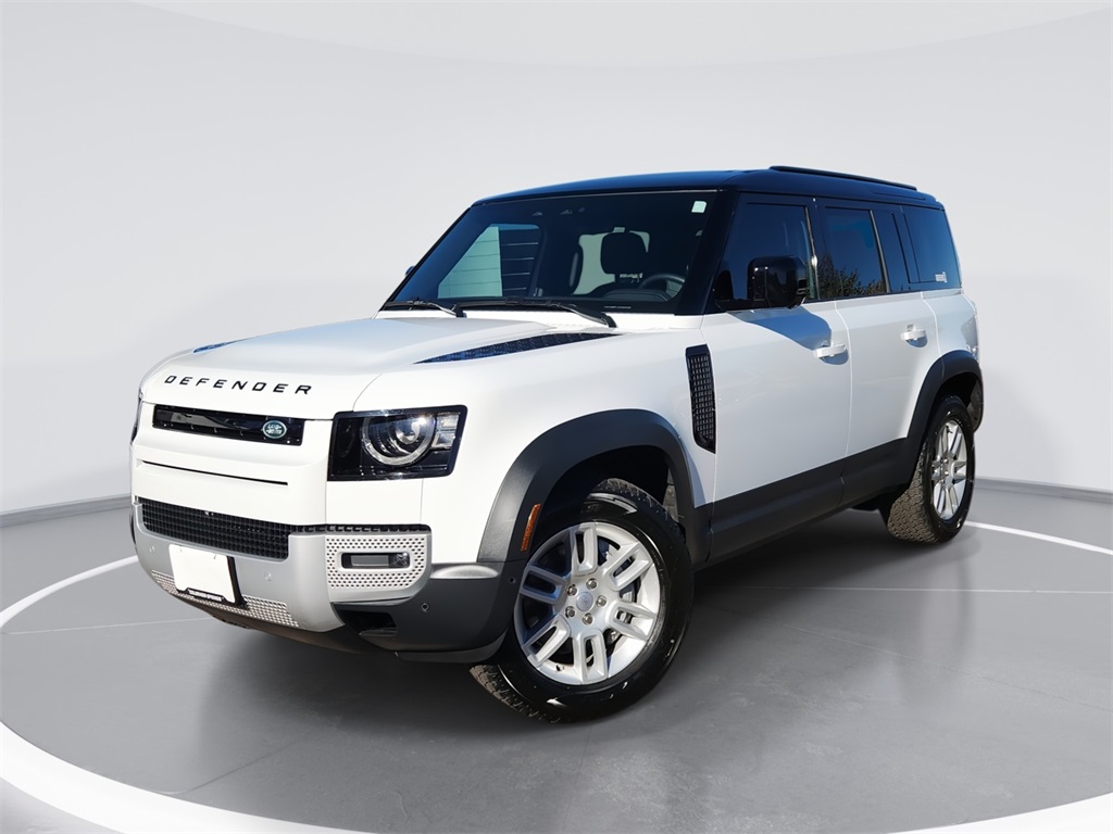 2025 Land Rover Defender S's photo
