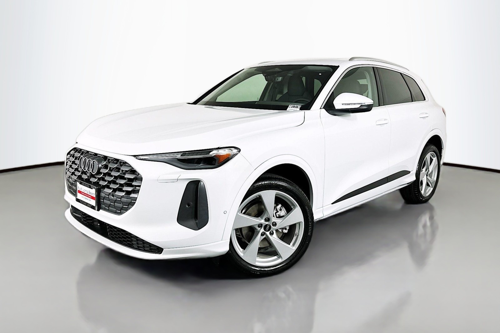 2025 Audi New Q5 Premium Plus's photo